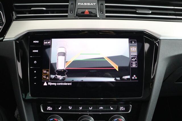 Volkswagen PASSAT Variant 1.5 TSI Elegance Business R-Line