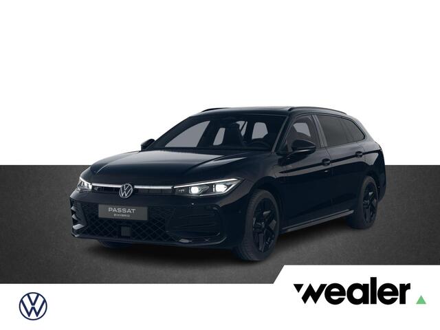 Volkswagen PASSAT Variant R-Line Edition 1.5 eHybrid 150 kW / 204 PK DSG | Black Style | Assistance Plus pakket | Trekhaak wegklapbaar |