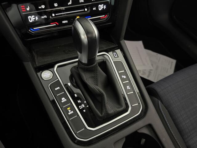 Volkswagen PASSAT Variant 1.4 TSI PHEV GTE / AUTOMAAT/ PANO/ DCC/ PARK.SENSOR.V+A/ 360 CAMERA/ ERGO COMFORT/ ACC/ HEAD-UP/ DODEHOEK/ ELEK.KLEP/ STOELVERWARM./ APP-CONNECT/ NAVI/ CLIMA/ DAB/ LED/ 18'' LMV