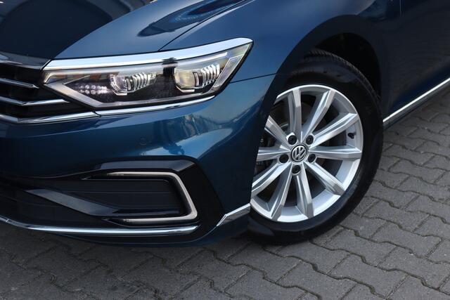 Volkswagen PASSAT Variant 1.4 TSI PHEV GTE | ACC | Camera | Matrix |
