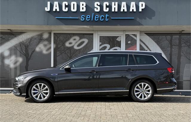 Volkswagen PASSAT Variant 1.4 TSI PHEV GTE / Trekhaak (1.600 KG) / Keyless / Carplay / Sensoren V+A / camera /