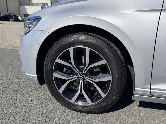 Volkswagen PASSAT Variant 2.0 TDI 150PK DSGoPanooACC
