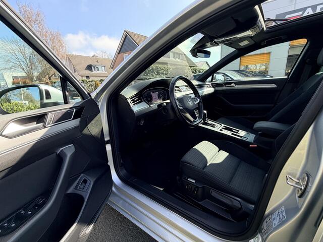 Volkswagen PASSAT Variant 2.0 TDI 150PK DSGoPanooACC
