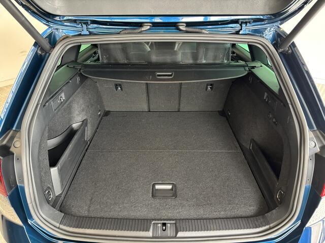 Volkswagen PASSAT Variant 1.4 TSI PHEV GTE Business, Panorama, Trekhaak