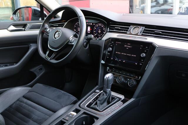 Volkswagen PASSAT Variant 1.8 TSI DSG Highline | Virtual Cockpit | Camera | Leder / Alcantara |