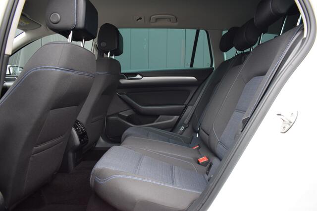 Volkswagen PASSAT Variant 1.4 TSi PHEV GTE Business LED | Carplay | Full Map Navi | Sportstoelen | Adap. Cruise | Dealer Onderhouden!!