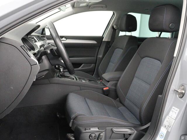 Volkswagen PASSAT 1.4 TSI PHEV GTE Business | Adaptive Cruise | Stoelverwarming | Trekhaak | Carplay | Massage | Camera