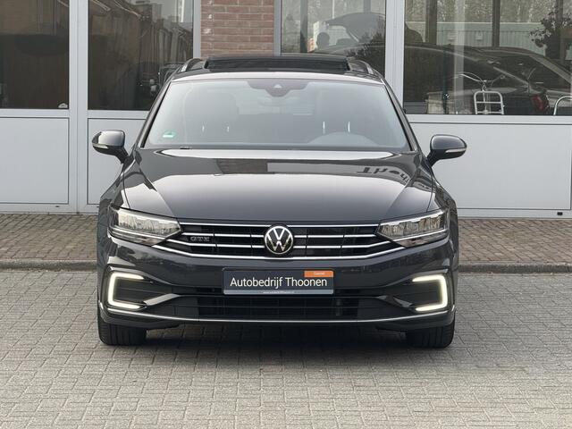 Volkswagen PASSAT Variant 1.4 TSI PHEV GTE | Camera | Pano | Stoelverwarming