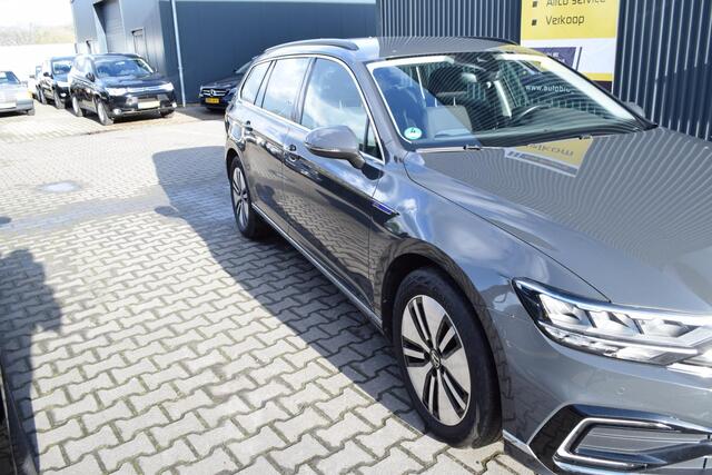 Volkswagen PASSAT 1.4 TSI PHEV GTE Business