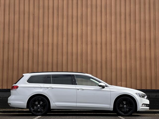 Volkswagen PASSAT Variant 1.4 TSI ACT Highline | Adaptieve Cruise Control | Parkeersensoren | Stoelverwarming | Verwarmbare Spiegels | Bluetooth | Front Assist |