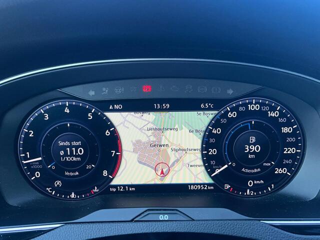 Volkswagen PASSAT Variant 1.4 TSI ACT Highline Business R, Bluetooth, Cruise, Navi, Trekhaak, Pano, PDC