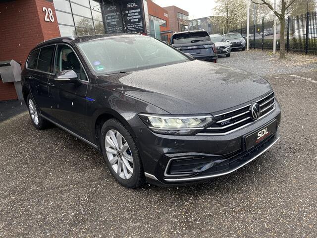 Volkswagen PASSAT Variant 1.4 TSI PHEV GTE Business // ERGO COMFORT // NAVI // CAMERA // CLIMA // DODEHOEK // ADAPTIVE CRUISE // ELEK. ACHTERKLEP //