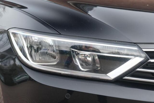 Volkswagen PASSAT 1.4 TSi 150pk DSG Variant Comfortline Business | Navi | App Connect | Climate | Adaptive Cruise | Camera | Stoelverwarming | Trekhaak