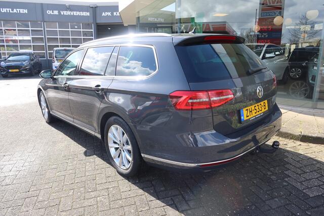 Volkswagen PASSAT Variant 1.5 150PK TSI Highline DSG I TREKHAAK