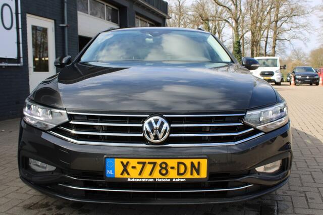 Volkswagen PASSAT 1.5 TSI R-LINE Business + Navigatie Climate ADCR Cruise sport Super!