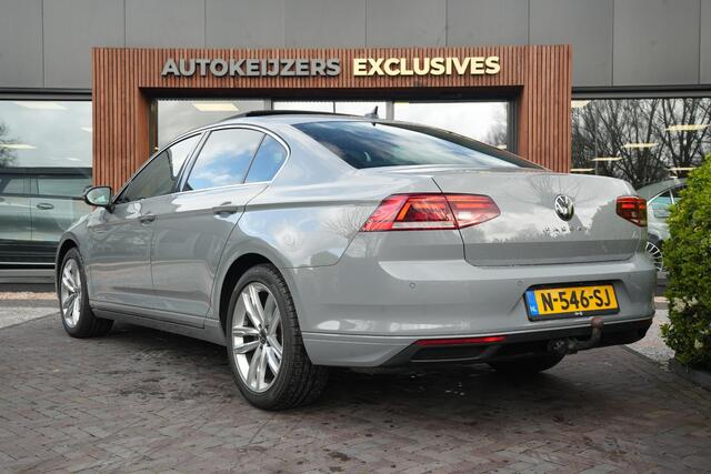 Volkswagen PASSAT 1.5 TSI Business Automaat Pano Dak trekhaak