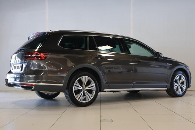 Volkswagen PASSAT Variant 2.0 TSI 4Motion Highline | Alltrack