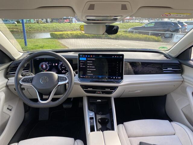 Volkswagen PASSAT Variant 1.5 eHybrid Elegance Business |PHEV | 204Pk | Trekhaak | Massage | A-Camera | Elec. A-Klep |