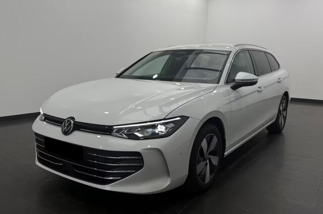 Volkswagen PASSAT Variant 2.0 TDI 150 PK Automaat ACC Trekhaak LED Massage 360 Camera Stuurverwarming Stoelverwarming