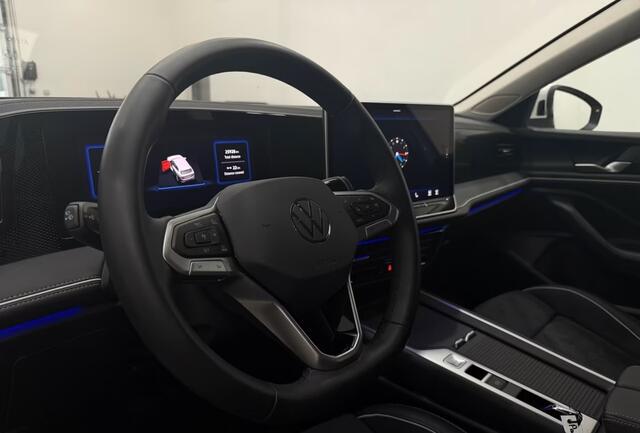 Volkswagen PASSAT Variant 2.0 TDI 150 PK Automaat ACC Trekhaak LED Massage 360 Camera Stuurverwarming Stoelverwarming