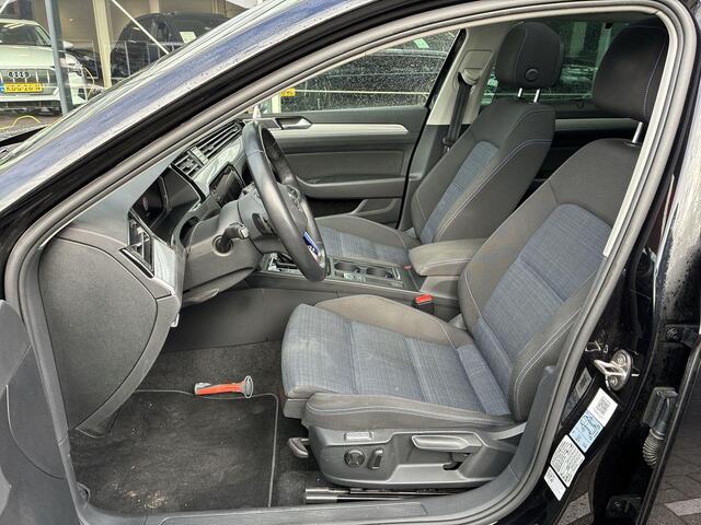 Volkswagen PASSAT Variant 1.4 TSI 218pk DSG PHEV GTE Business · Panoramadak · Camera · Head-Up Display · Keyless · Stoelverwarming · Apple/Android Car Play ·