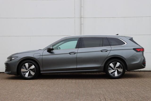 Volkswagen PASSAT Variant 1.5 eHybrid Business 204pk DSG6 |Massage | Trekhaak | HUD | Camera