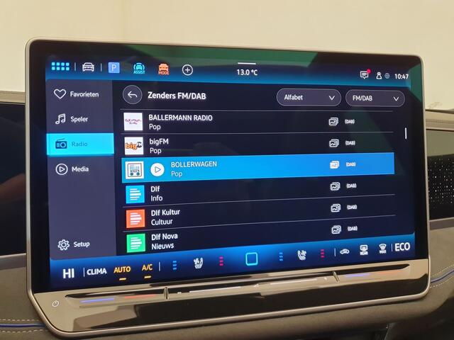 Volkswagen PASSAT Variant 1.5 eHybrid 272pk DSG/AUT R-Line Wegklapbare trekhaak, Harman/Kardon, Leder, Pano
