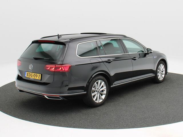 Volkswagen PASSAT 1.4 TSi 218 Pk PHEV GTE Business | Panoramadak | Camera | Adaptive Cruise | Stoelverwarming | Navigatie | CarPlay | 17 Inch | 73.094 Km !!