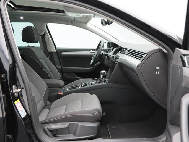 Volkswagen PASSAT 1.4 TSi 218 Pk PHEV GTE Business | Panoramadak | Camera | Adaptive Cruise | Stoelverwarming | Navigatie | CarPlay | 17 Inch | 73.094 Km !!