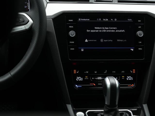 Volkswagen PASSAT Variant 1.4 TSI PHEV 218 pk GTE | IQ Light | Achteruitrijcamera | Elektrische achterklep | Stuur-/stoelverwarming | Adaptive Cruise | Navigatie