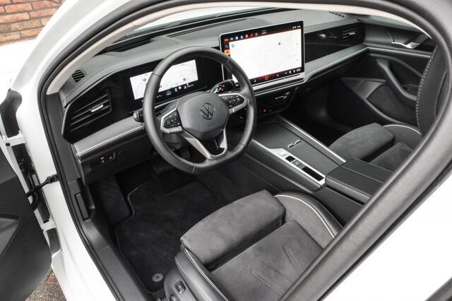 Volkswagen PASSAT Variant 1.5 TSI eHybrid 150 kW Business | Trekhaak | Head-up