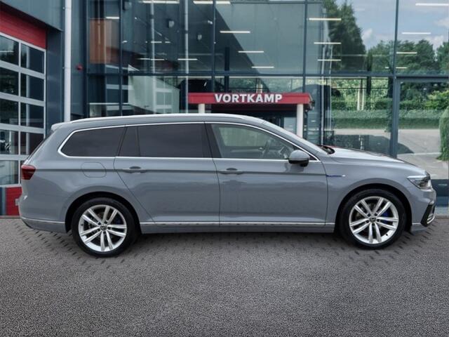 Volkswagen PASSAT 1.4 TSI GTE TREKHAAK/CAMERA/ACC/IQ-LIGHTS/DIG-DASH/STOEL+STUURVERW