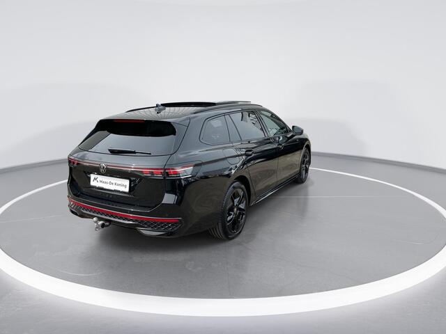 Volkswagen PASSAT Variant 1.5eHybrid 200kW/272PK R-Line Edition · Panoramadak · Harman Kardon sound · 360°Camera + Parkeersensoren· Trekhaak · Garantie t/m 17-08-2030 of 100000km.