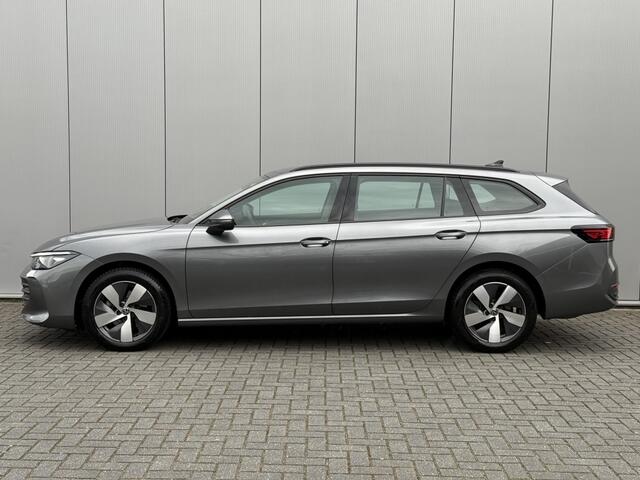 Volkswagen PASSAT Variant 1.5 eTSI Business Carplay Camera Stoelverwarming