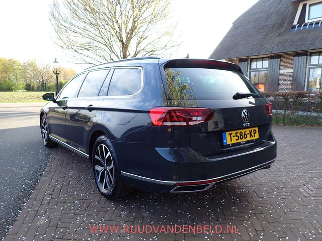 Volkswagen PASSAT Variant 1.4 TSI PHEV GTE Business / STUUR+STOELVERWARMING / ACC / CARPLAY / CAMERA