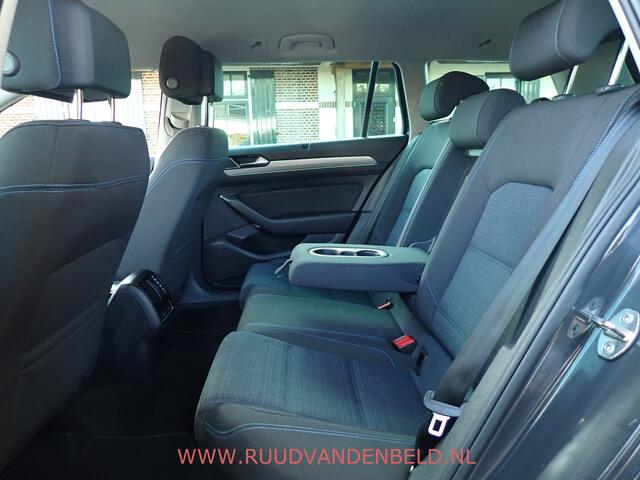 Volkswagen PASSAT Variant 1.4 TSI PHEV GTE Business / STUUR+STOELVERWARMING / ACC / CARPLAY / CAMERA