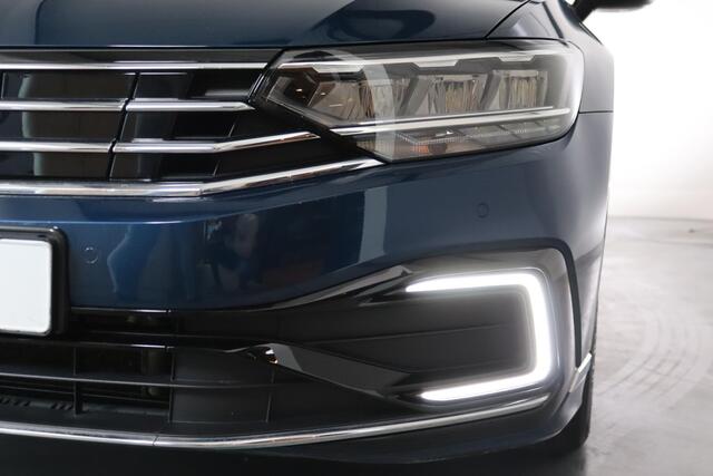 Volkswagen PASSAT Variant 1.4 TSI PHEV GTE Business ACC, Apple CarPlay/Android Auto, Stoelverwarming, SOH 94%