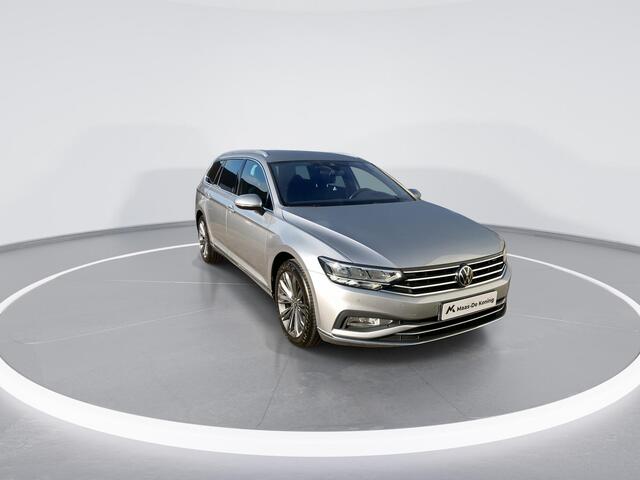 Volkswagen PASSAT Variant 1.5TSI/150PK Elegance DSG · Navigatie · Trekhaak · Camera + Parkeersensoren