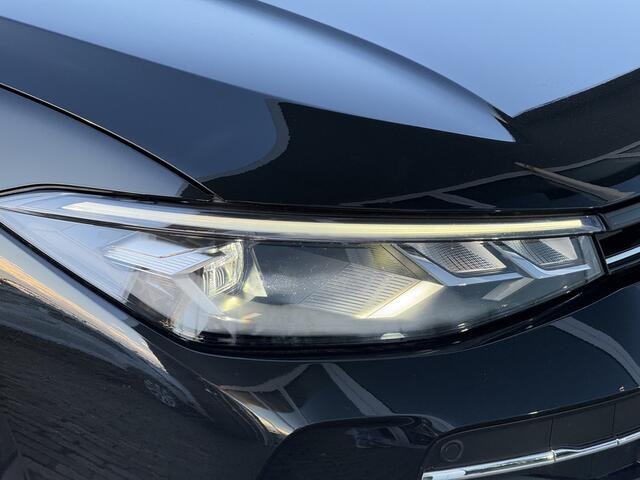 Volkswagen PASSAT Variant 1.5 eHybrid Business | Trekhaak | HUD | Camera