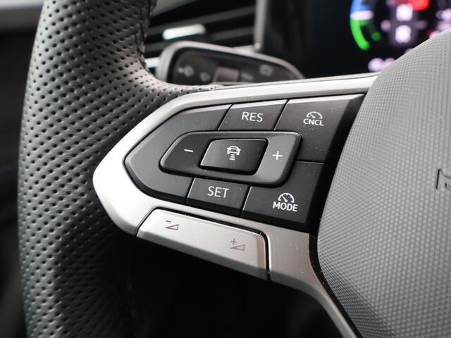 Volkswagen PASSAT Variant 1.5 eHybrid DSG R-Line Edition | 204 PK | Harman Kardon | Trekhaak met wegklapbare kogel | Travel Assist | Area View 360 graden camera |