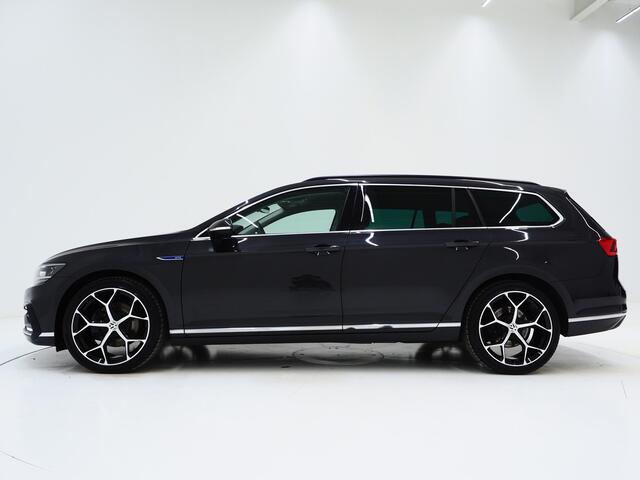 Volkswagen PASSAT Variant 1.4 TSI PHEV GTE | Massage | Adaptive Cruise | Camera | Stoelverwarming | PDC | DAB | Carplay