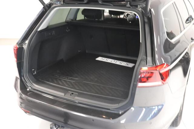 Volkswagen PASSAT Variant 1.5 TSI Business | Camera | Trekhaak | AppleCarplay AndroidAuto | LED koplampen | Adaptieve cruise |