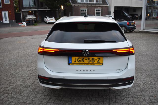 Volkswagen PASSAT Variant 1.5 eTSI Business, BOEKJES,NAP EN ONDERHOUDSHISTORIE | Navigatie | Verwarmd Stuurwiel | Verwarmde Stoelen | Camera