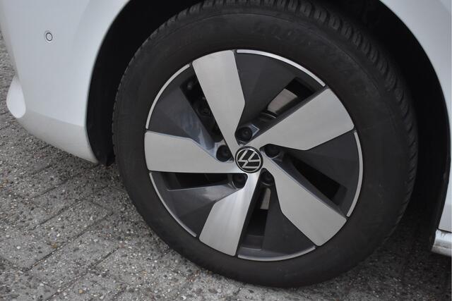 Volkswagen PASSAT Variant 1.5 eTSI Business, BOEKJES,NAP EN ONDERHOUDSHISTORIE | Navigatie | Verwarmd Stuurwiel | Verwarmde Stoelen | Camera