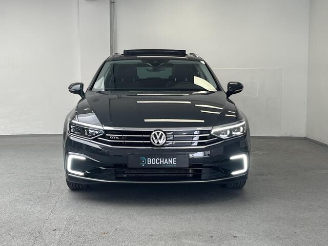 Volkswagen PASSAT Variant 1.4 TSI PHEV GTE | PANO | TREKHAAK | IQ-LIGHT | 93% SOH |