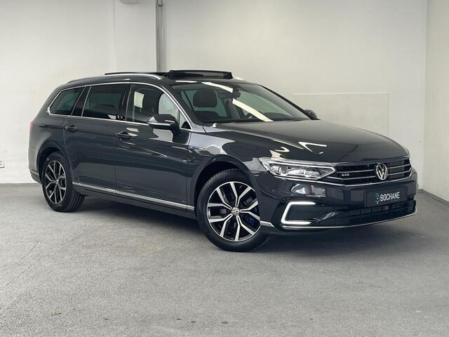 Volkswagen PASSAT Variant 1.4 TSI PHEV GTE | PANO | TREKHAAK | IQ-LIGHT | 93% SOH |