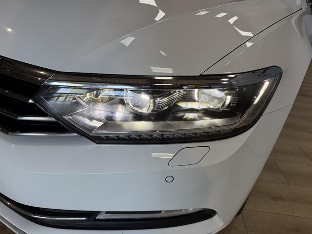 Volkswagen PASSAT 1.8 TSI Highline Airco ECC | LED | Parkeer Sensoren | Adaptive Cruise | Navigatie | Isofix