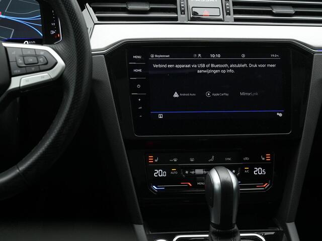 Volkswagen PASSAT 1.4 TSI 218 pk PHEV GTE Business | Panoramadak | Trekhaak | Discover Pro | IQ Light | Head-Up Display | Achteruitrijcamera | Adaptive Cruise | Stuur-/stoelverwarming