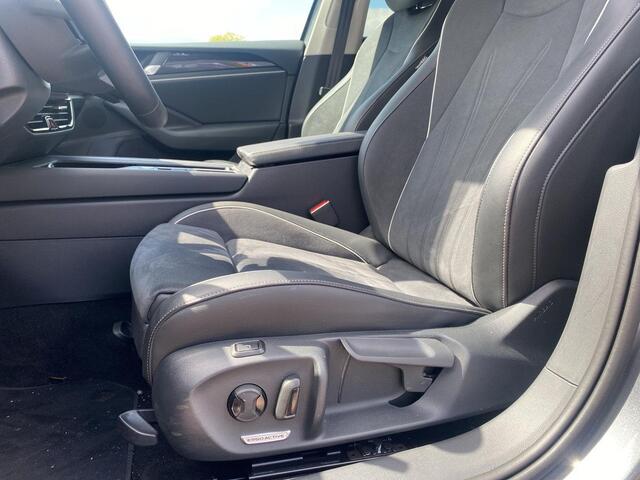 Volkswagen PASSAT Variant 1.5 eHybrid Business | PHEV | Trekhaak |