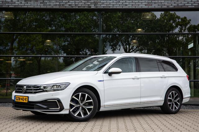 Volkswagen PASSAT Variant 1.4 TSI PHEV GTE Business SoH 94%, Adap. cruise, Trekhaak, Carplay, Camera,